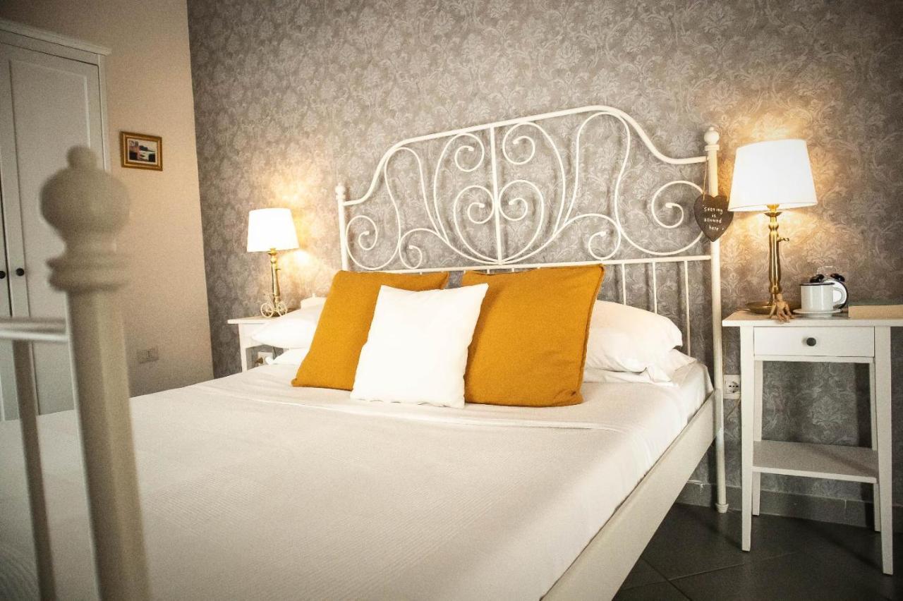 Guest House Camilla Альгеро Экстерьер фото